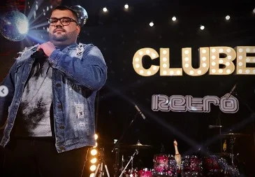 Vocalista da Clube Retrô e Cherry Devil não resiste à parada cardíaca; “Que seja recebido no plano astral com muita alegria”