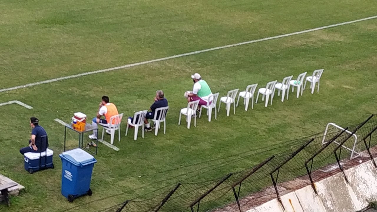 Na Série C, jogadores do São Bento entram em campo de máscaras como protesto; entenda