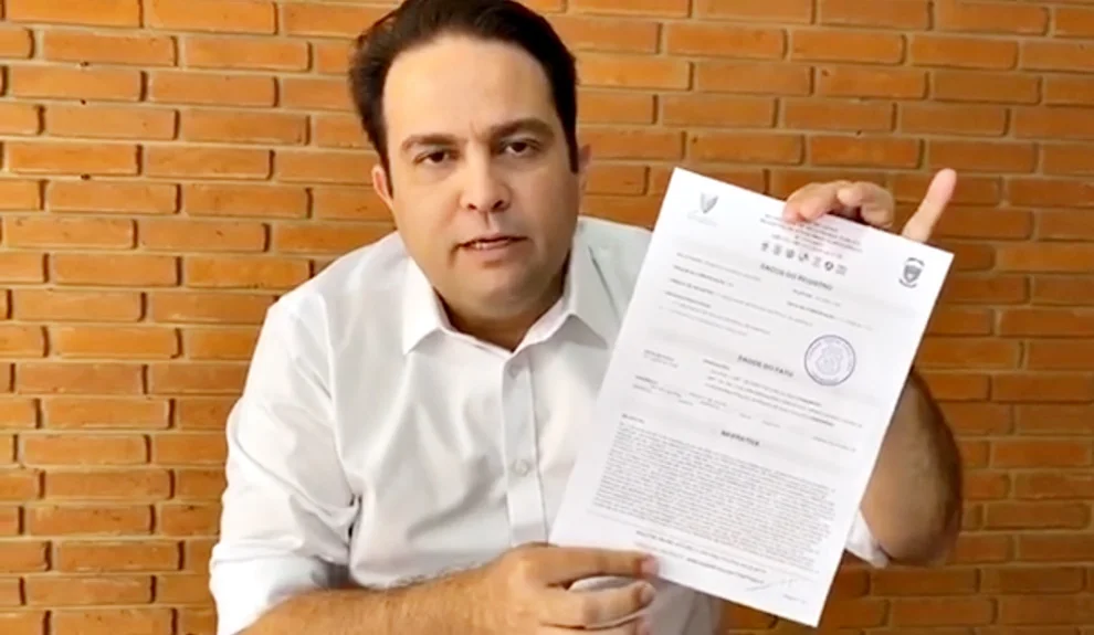 Roberto Naves registra ocorrência contra adversários que o acusaram de corrupção