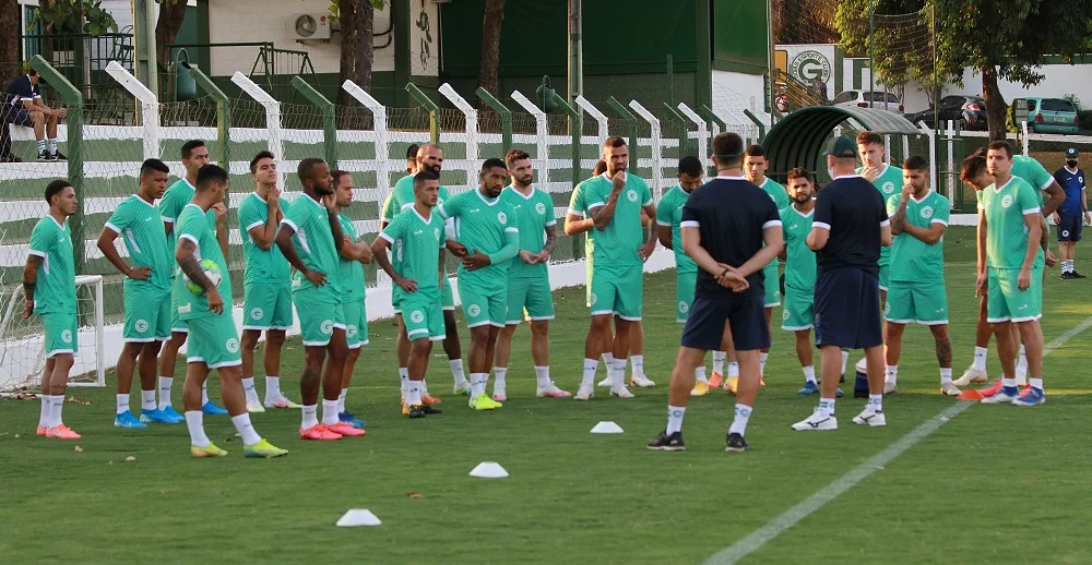 Fora dos planos da diretoria, jogadores começam a deixar o Goiás