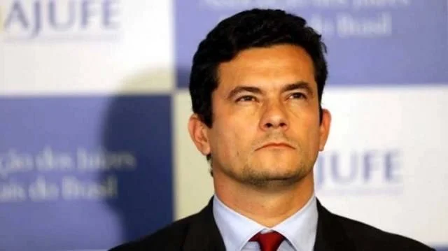 Moro critica atuação do governo no combate à pandemia e questiona: “Tem presidente em Brasília?”