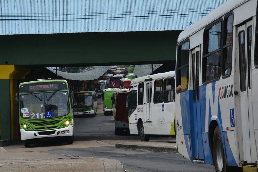 Mais cidades brasileiras têm greve no transporte coletivo nesta segunda-feira (21)