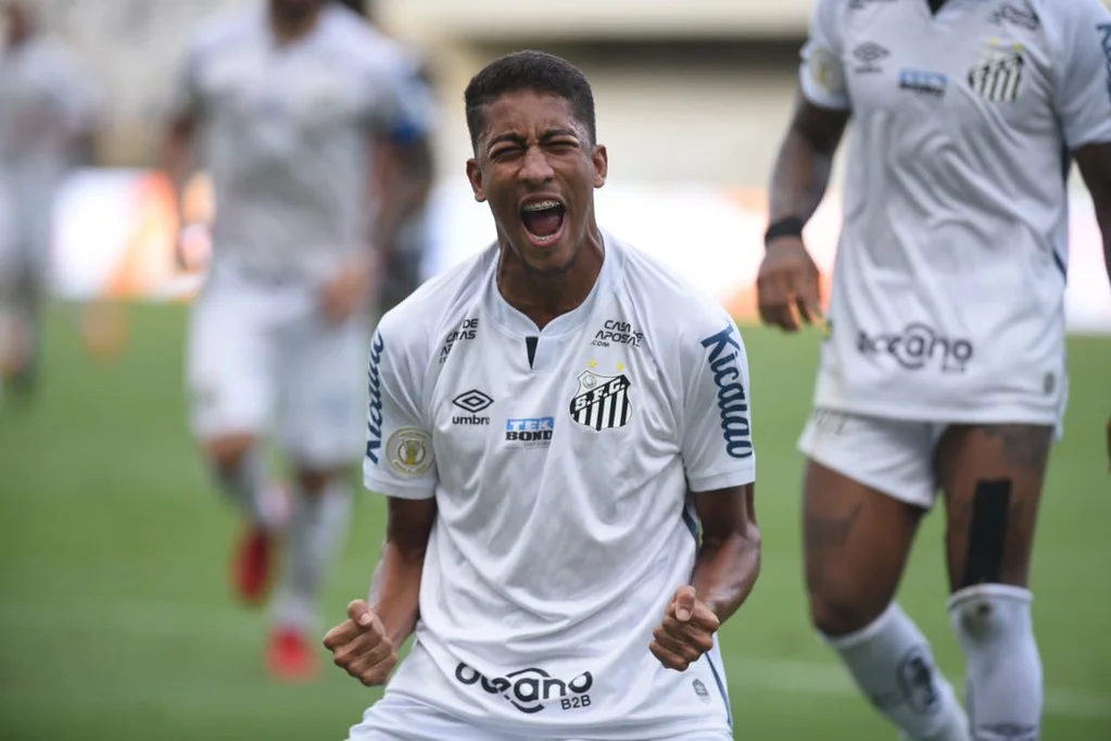 Série A: Santos vence lanterna Botafogo na Vila Belmiro