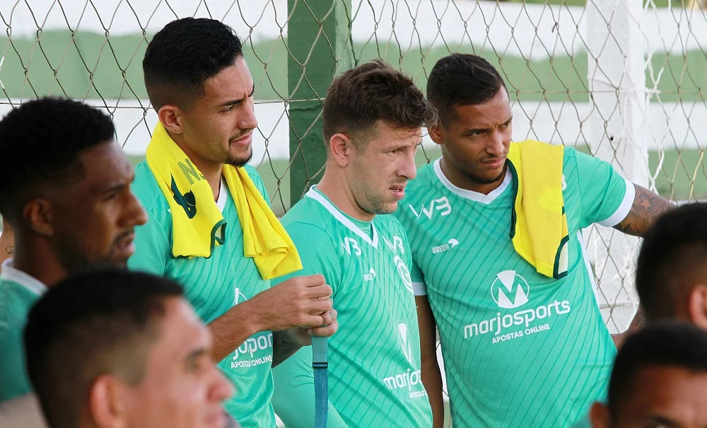 Goiás inicia 2021 com mais de 80% de risco de rebaixamento para Série B do Brasileirão