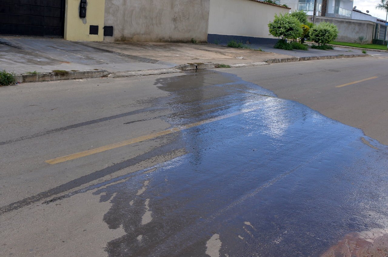 Aparecida de Goiânia registra 300 casos de derramamento de água servida em 2020