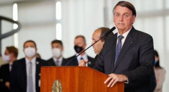 Decreto impõe sigilo de 100 anos no cartão de vacinação de Jair Bolsonaro