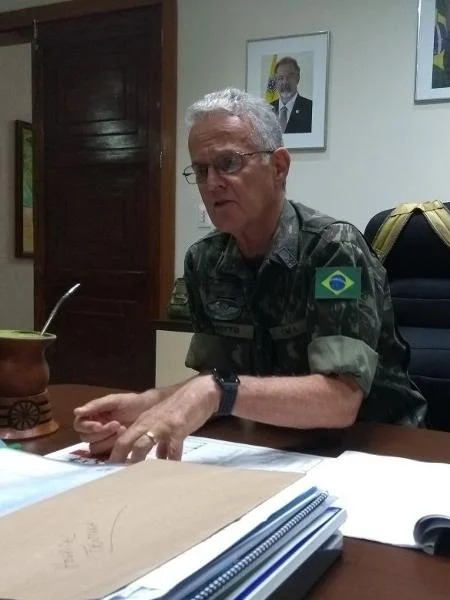 General morre vítima da covid-19 aos 65 anos de idade