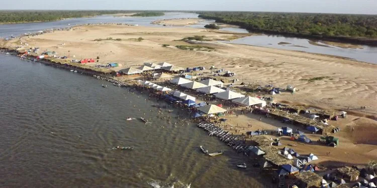 Praia do Foguete. Aruanã-GO