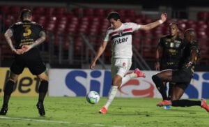 Jogo entre São Paulo e Ceara é marcado por muita emoção e gols no fim da partida. Foto - Rubens Chiri / saopaulofc.net