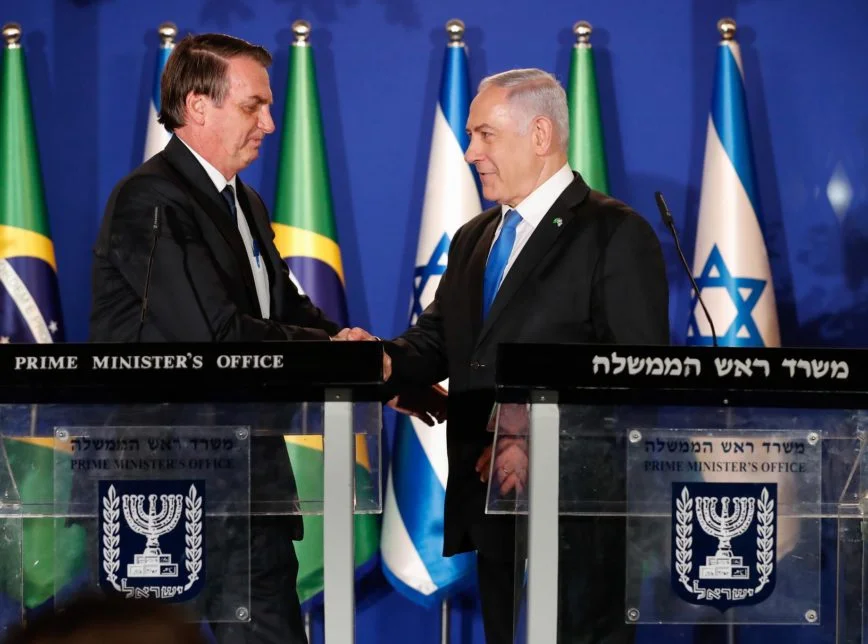 Bolsonaro quer testar spray anticovid de Israel no Brasil