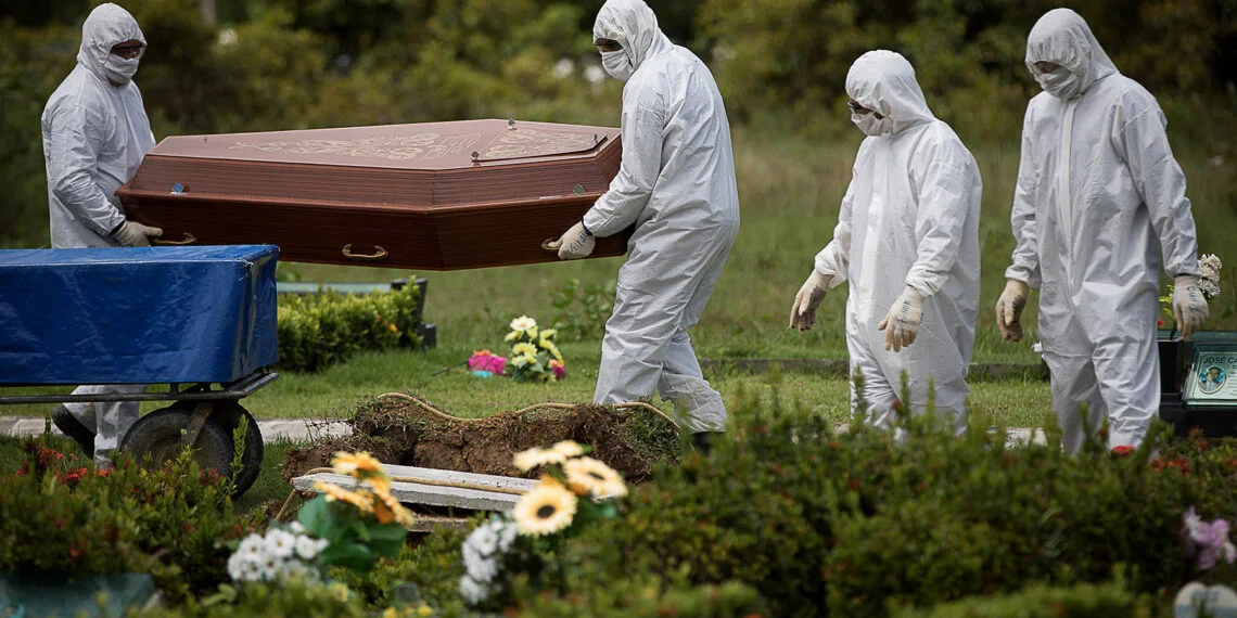 Brasil atinge novo recorde, com o registro de 2.842 mortes por Covid-19 nas últimas 24h