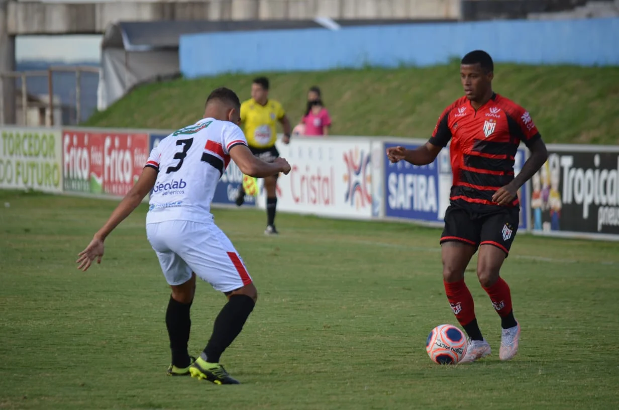 Atlético-GO poupa titulares e mesmo assim, goleia no Campeonato Goiano