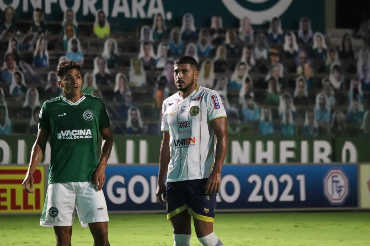 Goiás empata com Aparecidense na Serrinha e segue decepcionando no Campeonato Goiano