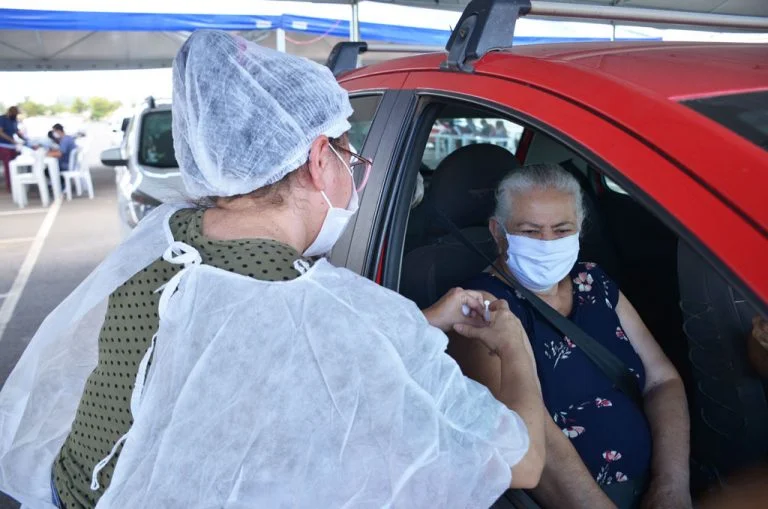 Aparecida de Goiânia tem Dia D da vacinação contra a covid-19 neste sábado (22)