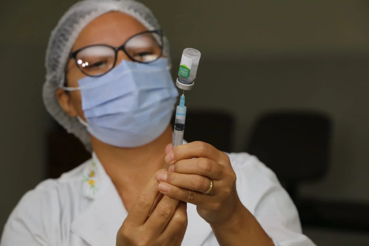 Goiânia aplica 161 mil doses da vacina contra Influenza; Imunizante minimiza colapso hospitalar