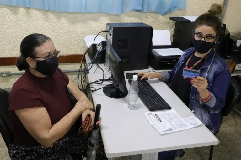 Escolas de Goiânia serão postos para cadastramento do Renda Família