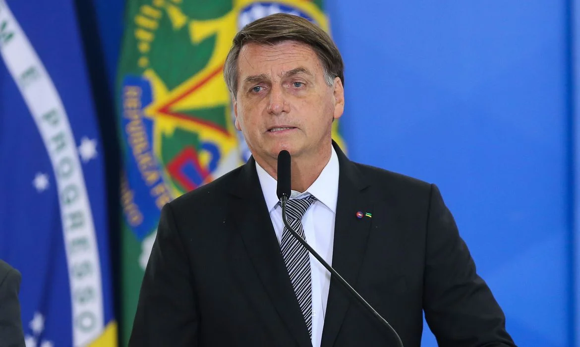 Após derrubada de PEC, Bolsonaro diz que resultado das eleições não será confiável