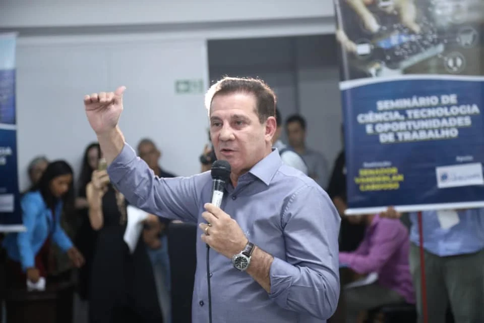 Vanderlan confirma apoio à reeleição de Caiado e não descarta ser candidato em 2026