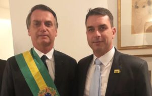 Flávio e Jair Bolsonaro