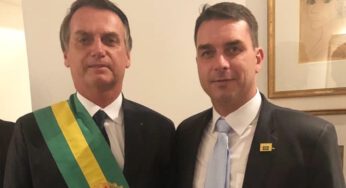 Flávio Bolsonaro lamenta morte de Paulo Gustavo e recebe críticas de internautas