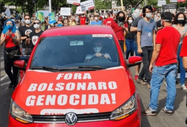 Frase “Fora Bolsonaro Genocida!” faz Polícia Militar prender secretário do PT em Goiás