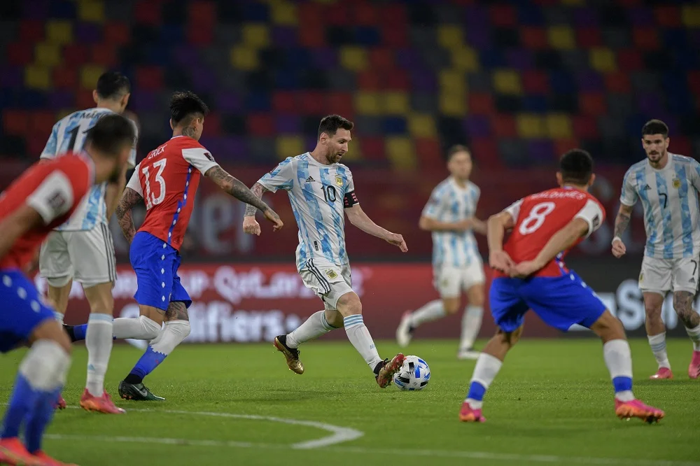 Argentina empata com Chile e perde chance de passar o Brasil nas Eliminatórias