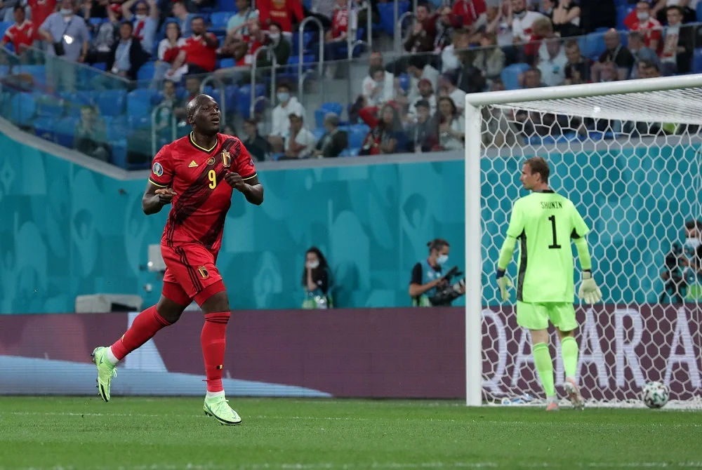 Na estreia da Eurocopa, Bélgica vence fácil a Rússia com dois gols de Lukaku