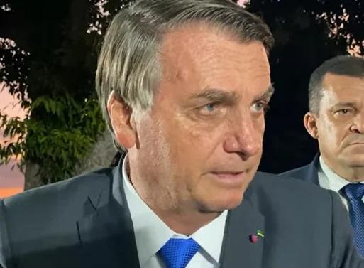 Bolsonaro diz que estar até agora à frente do governo é “milagre”