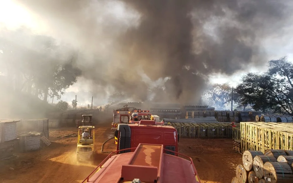 Incêndio atinge sede da Enel em Goiânia