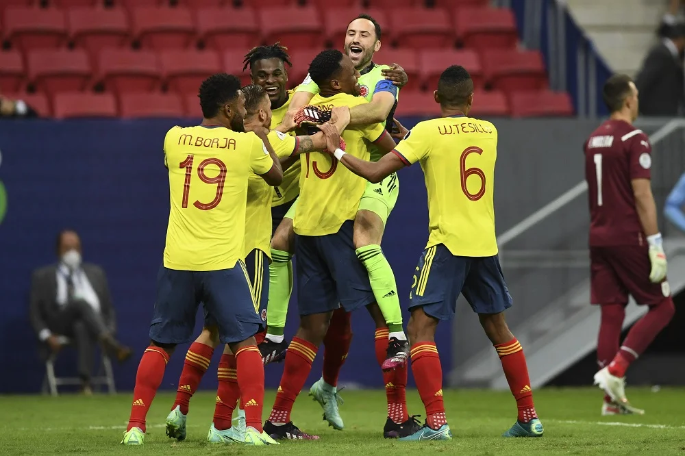 Colômbia vence o Uruguai nos pênaltis e avança às semifinais da Copa América