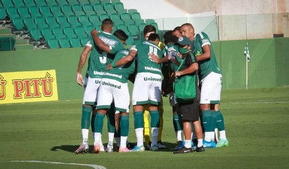 Goiás volta a vencer em casa e entra no G-4 do Campeonato Brasileiro Série B