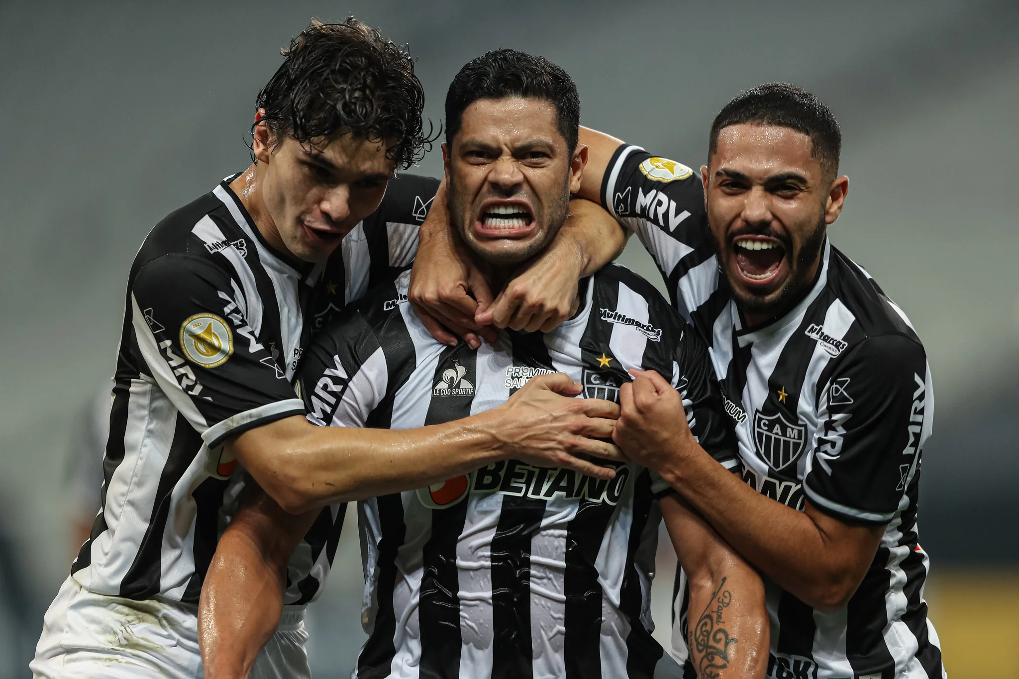 Hulk faz dois e Atlético-MG vence Corinthians de virada na Neo Química Arena