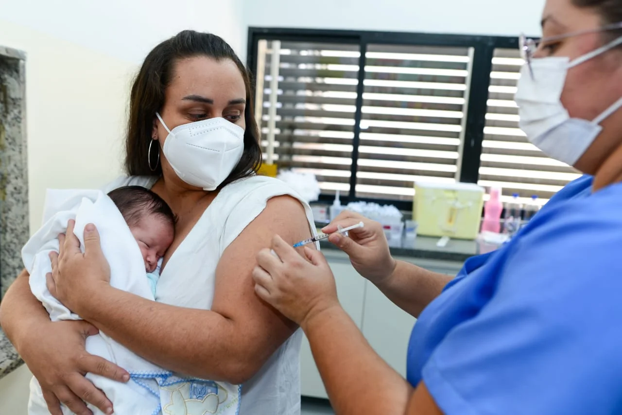 Aberto agendamento para vacinação contra a covid-19 para quinta-feira (8), em Goiânia