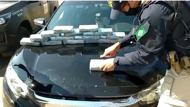 Casal é preso em Trindade com 15 kg de pasta base de cocaína