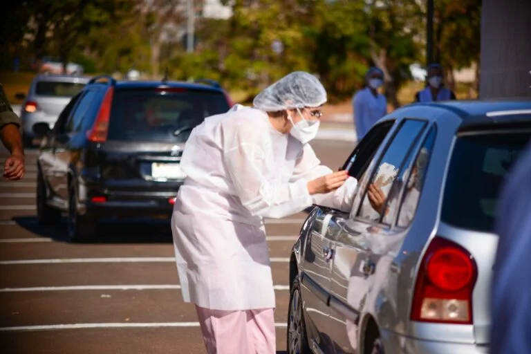 Drive-thru de vacinação no Passeio das Águas será reativado nesta segunda-feira (12)