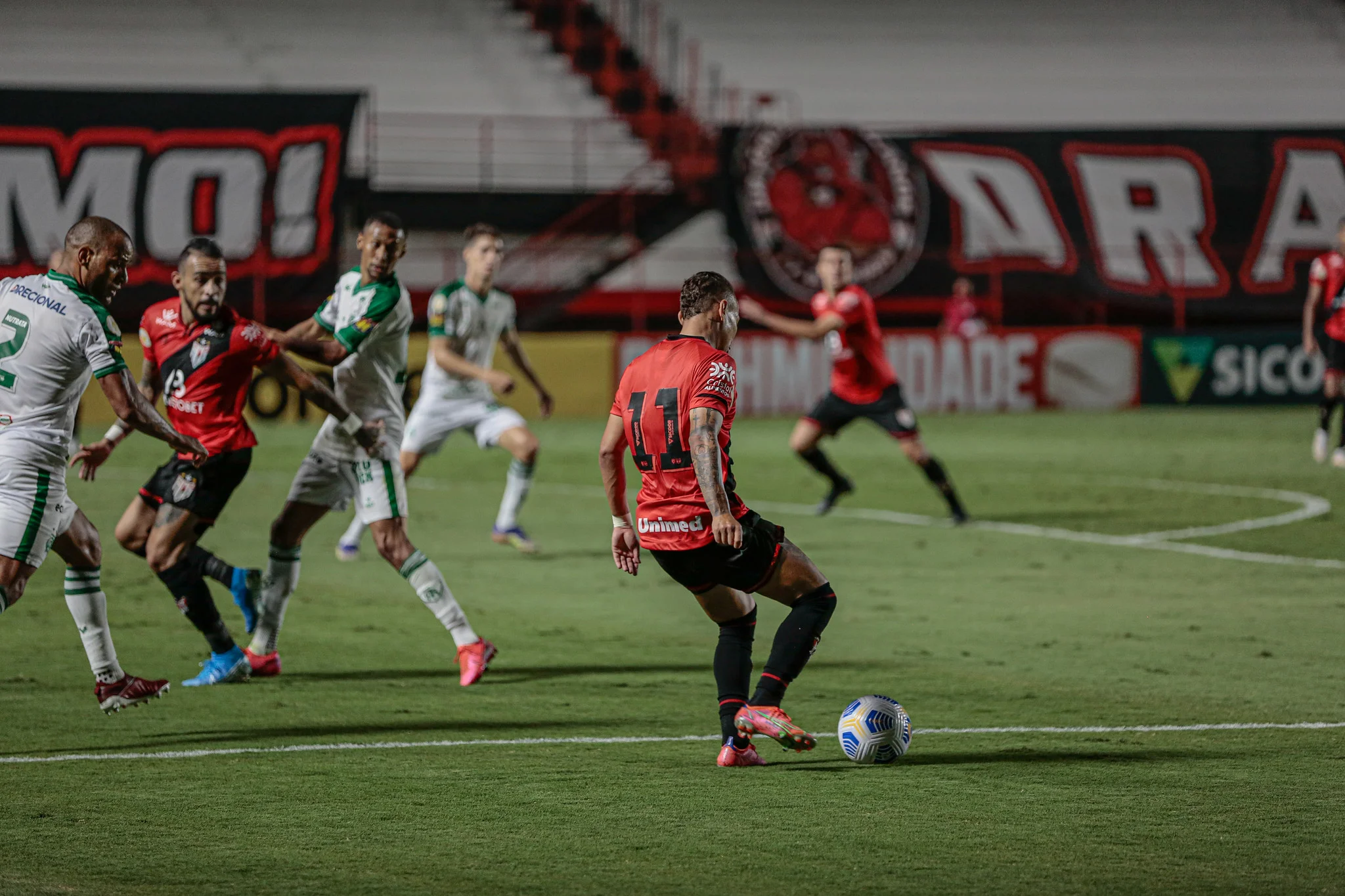 Atlético-GO tropeça no Accioly e termina rodada no Brasileirão na 9ª posição