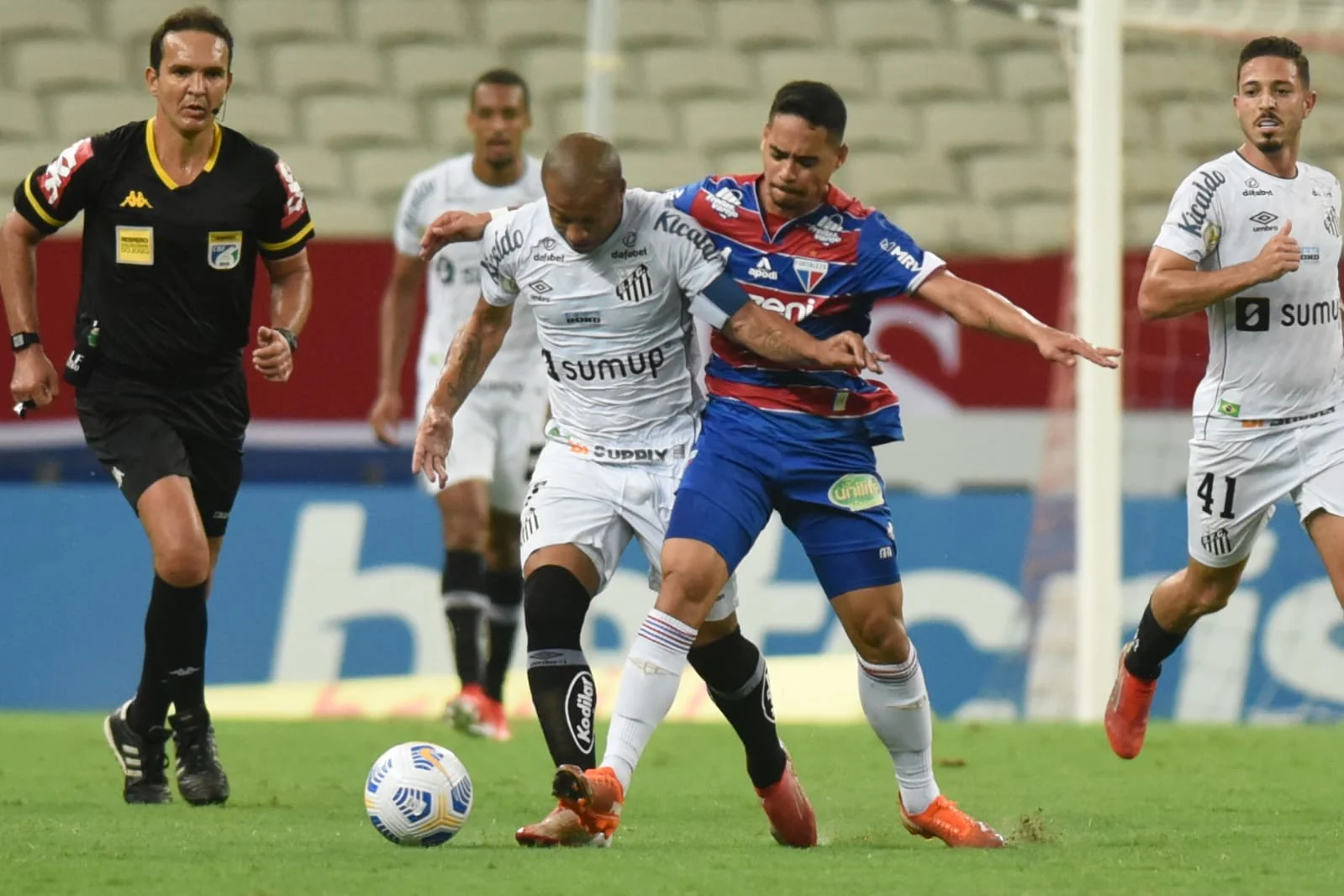 João Paulo salva o Santos, garante empate e impede Fortaleza de ser vice-líder