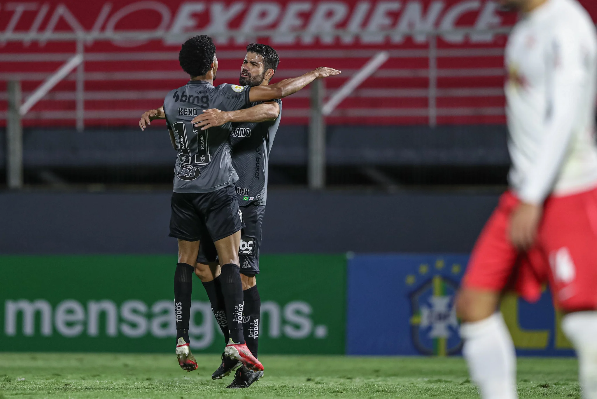 Diego Costa marca na estreia e busca empate para o Atlético-MG em Bragança