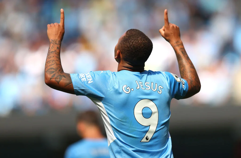 Gabriel Jesus marca, City goleia o Arsenal por 5 a 0 e amplia freguesia sob rival