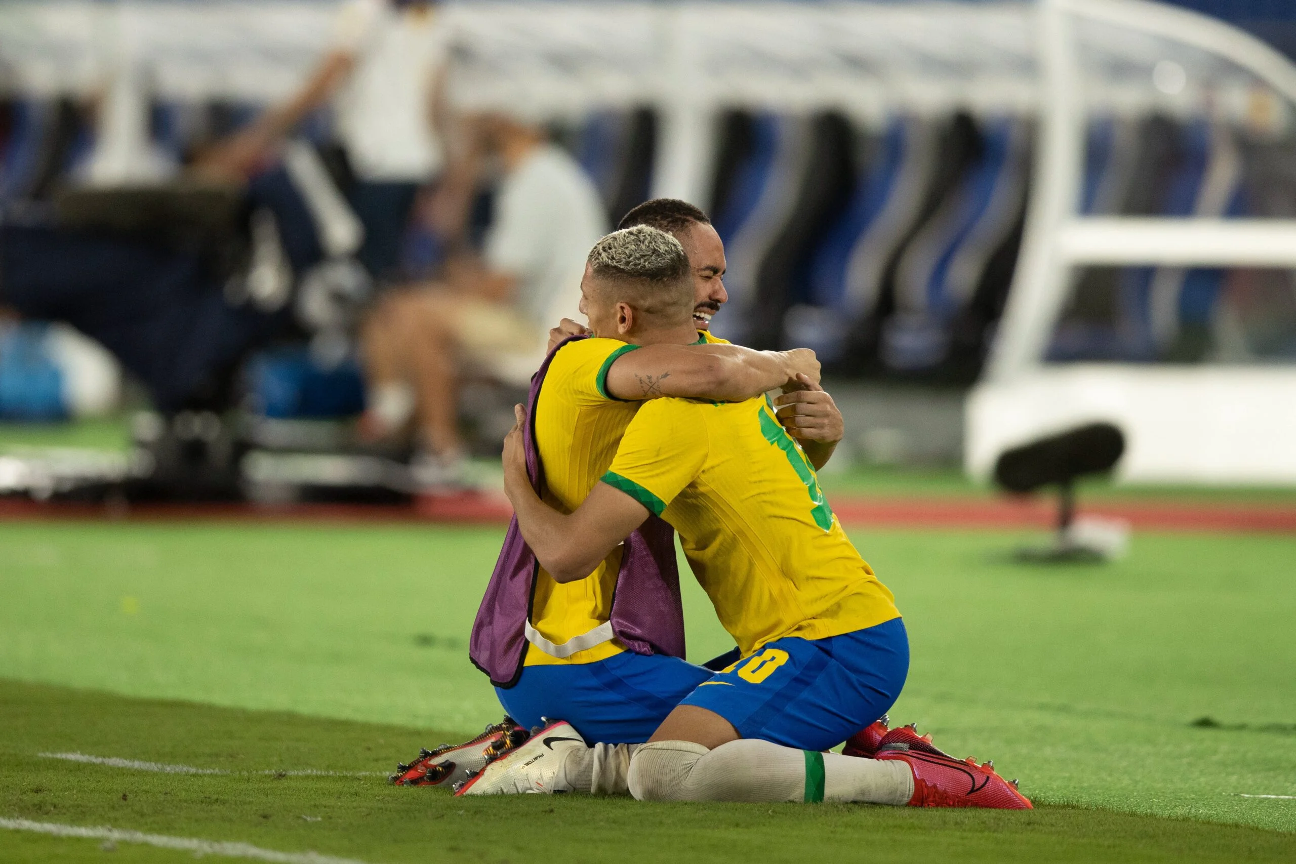 Com vitória no futebol, Brasil iguala o recorde de ouros em uma mesma olimpíada