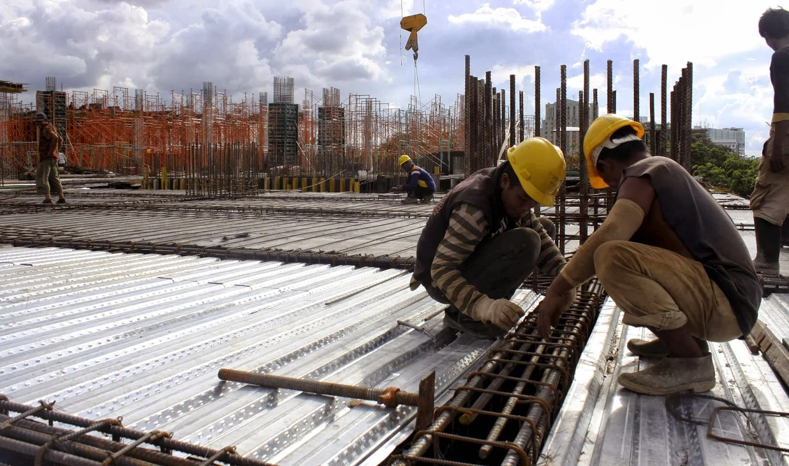 Prefeitura libera construção civil aos fins de semana em Goiânia