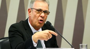 Ministro de Minas e Energia se reúne com empresários para falar sobre a crise energética