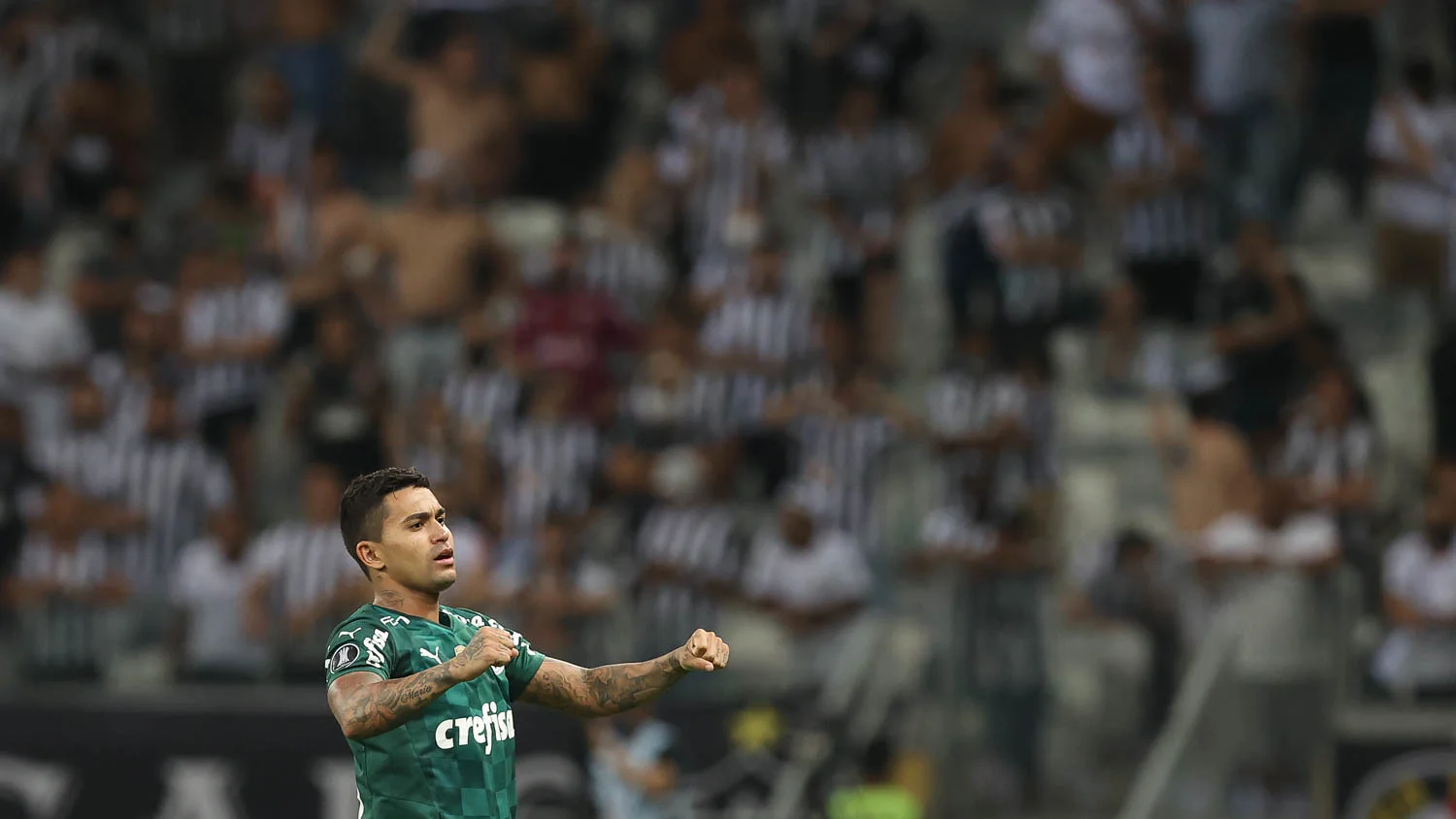 Dudu marca, Palmeiras empata com Atlético-MG e vai à final da Libertadores