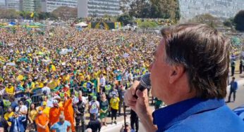 Em SP, Bolsonaro critica decisões de prefeitos e governadores na pandemia