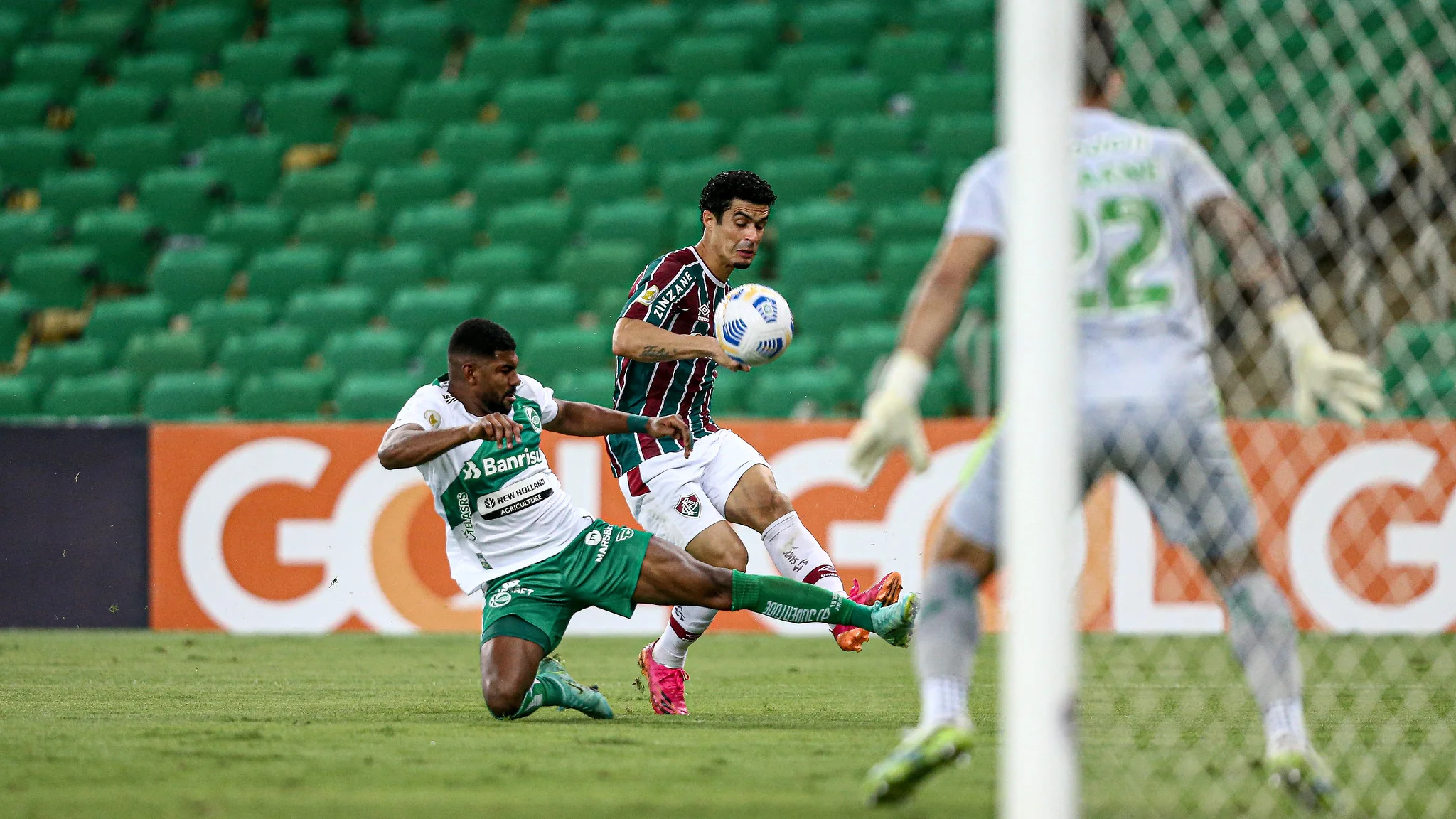 Em jogo com polêmica, Fluminense cede empate para o Juventude no Maracanã