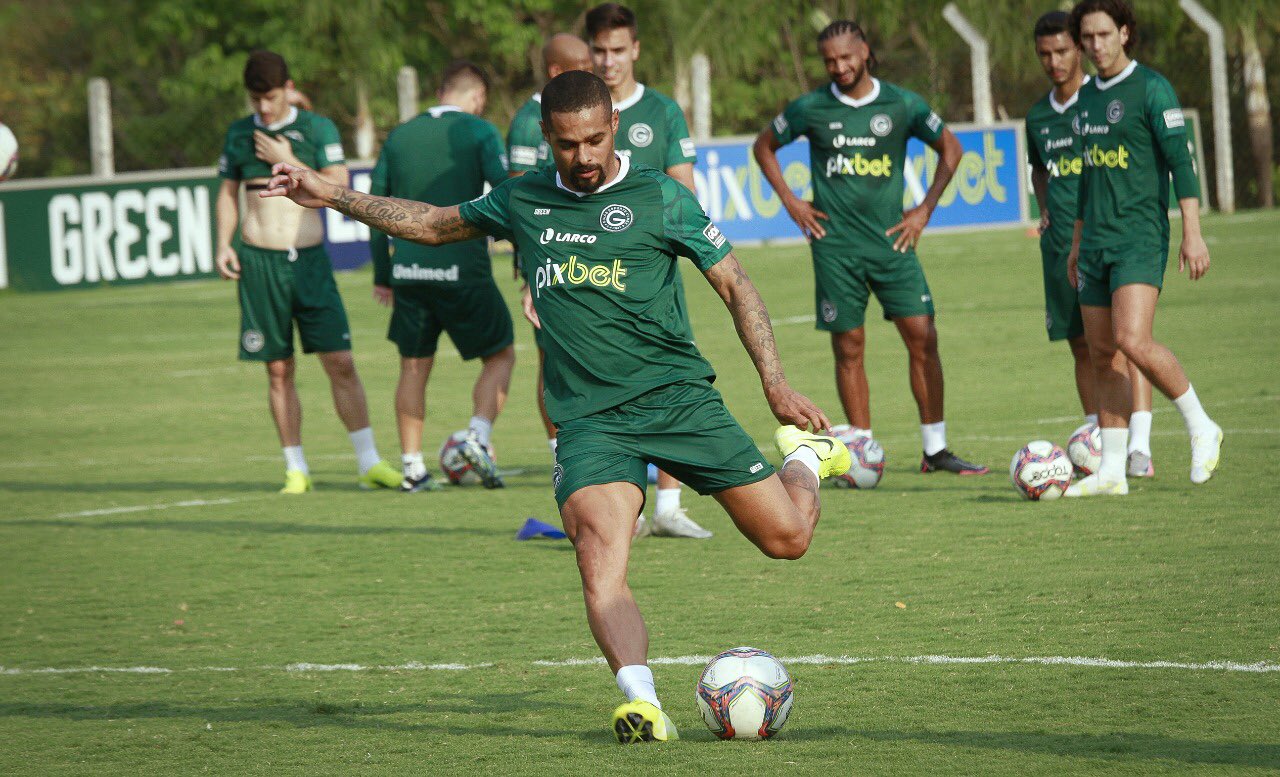 Welliton pode fazer estreia pelo Goiás contra o Brasil de Pelotas