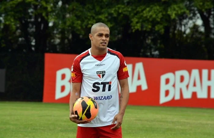 Após 14 anos, destaque na Copa Libertadores retorna ao Goiás