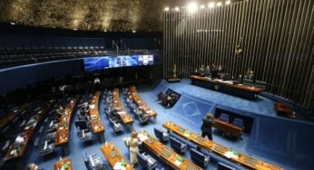 <strong>Senado aprova projeto sobre teto para ICMS sobre </strong>combustíveis<strong> e energia</strong>