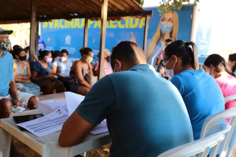 Aparecida de Goiânia promove vacinação itinerante em bairros afastados