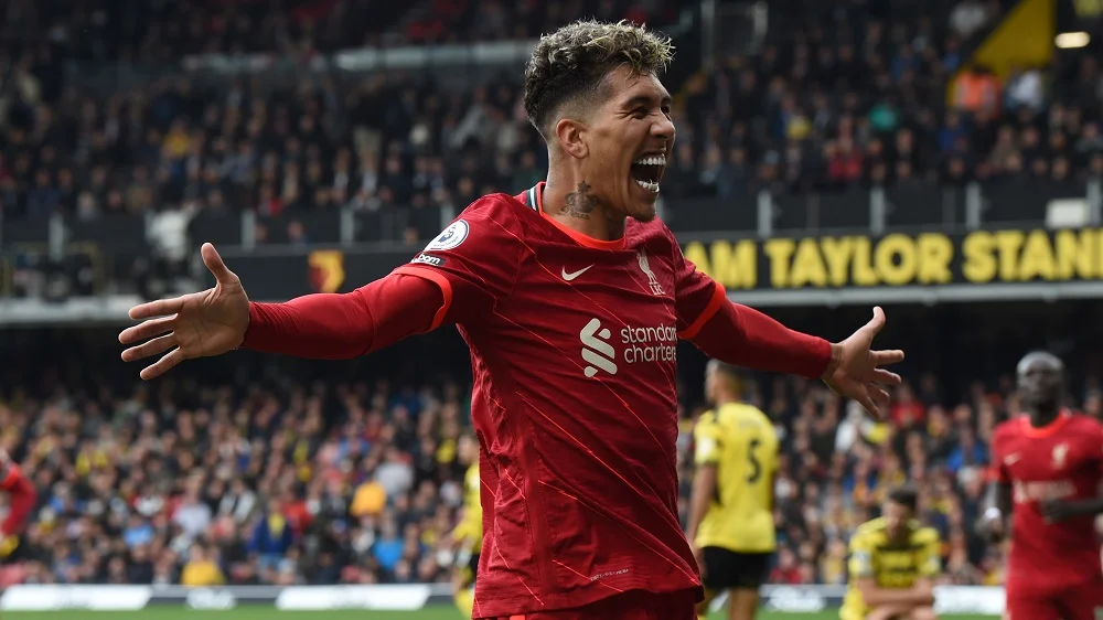 Com três de Firmino e golaço de Salah, Liverpool goleia Watford e segue invicto